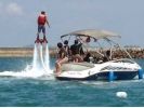 【沖縄・初心者】那覇から10分で沖縄の海を満喫!専用ボートで今話題のフライボード体験!!の様子