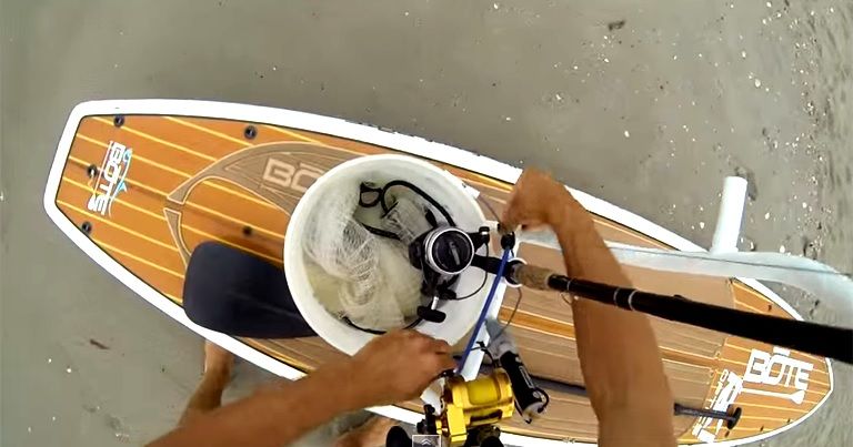 【動画】SUP Fishingで大物を釣り上げる!!
