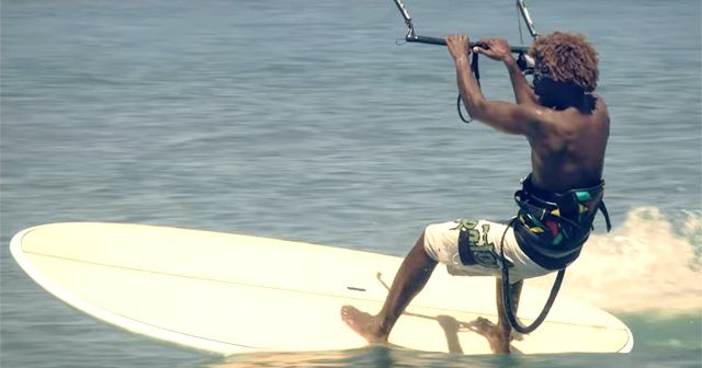 やっぱりSUPは自由!!『SUP×KITE SURF』も楽しそうです!!