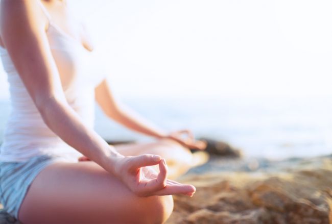 FeelSHONAN BEACH YOGA WEEK