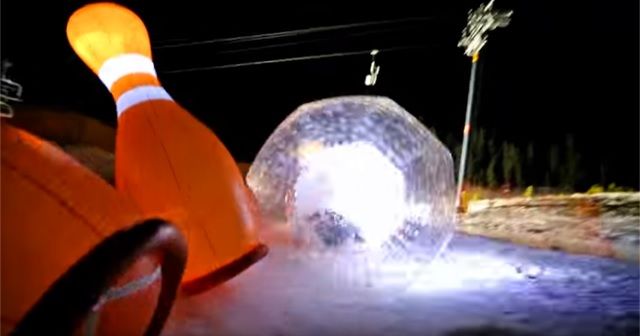 Human Bowling(ヒューマンボウリング)
