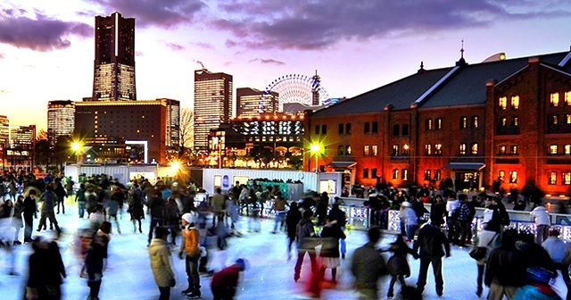 横浜赤レンガ倉庫でスケートができる!『Art Rink in 横浜赤レンガ倉庫』に行こう!!
