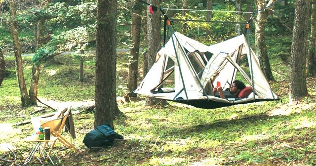 大人気ブランド『snowpeak(スノーピーク)』から浮遊するテントの提案「Sky Nest」が登場。