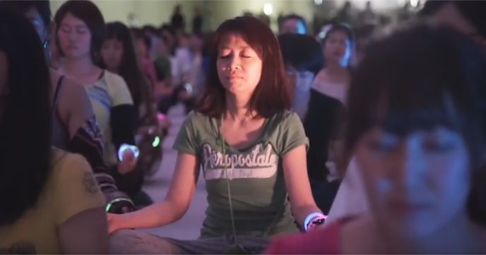 YOGA RAVE(ヨガレイヴ)