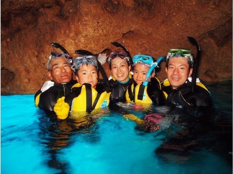[ร้านแนะนำ Okinawa Blue Cave] ถ่ายวิดีโอและภาพถ่ายคุณภาพสูงระหว่างทัวร์! บทวิจารณ์ระดับห้าดาว "Lei Marine Service"