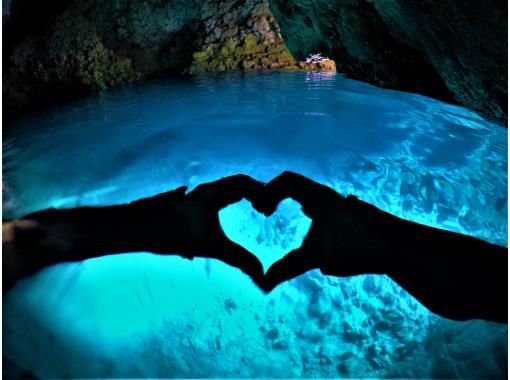【青の洞窟❤貸切ビーチダイビング】GoPro無料写真動画すぐスマホへ❤️無料タオルサンダル餌あげ❤クーポン特典の画像