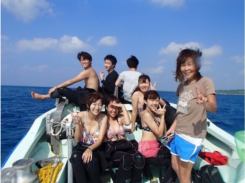 [โอกินาวา Miyakojima] เลือกรายการที่ได้รับอนุญาตของเรือและชายหาดที่! การดำน้ำの紹介画像