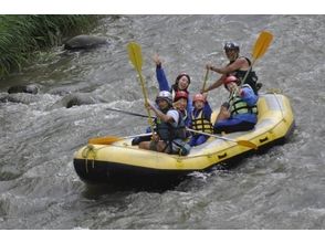 【長野・白馬】雄大な山々を眺めながらラフティング体験(白馬・姫川コース)の画像