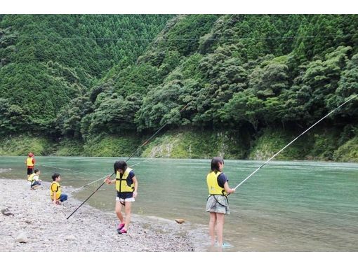 [高知縣四萬十]可以從小學加入我們吧！河邊釣魚經驗の画像