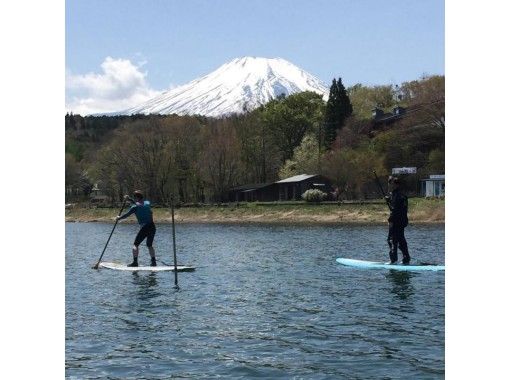 [ยะมะนะชิ Yamanakako] เพลิดเพลินไปกับทะเลสาบยามานากะ! Yamanaka SUP ล่องเรือรอบの画像