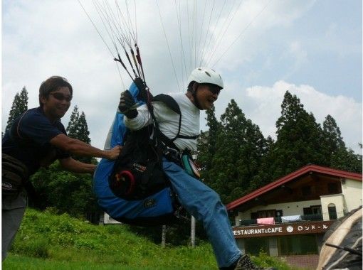 [Nagano Hakuba] Tandem & mini experience course! Fly with the instructor after experiencing aloneの画像