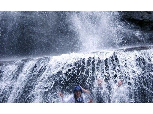 [Okinawa Iriomote Island] to Nakaragawa-phantom Falls (waterfall of Nara)! Sea kayak tourの画像