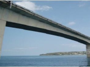 【沖縄・国頭郡】絶景ビュー!古宇利島クルージング&今帰仁城跡見学の画像