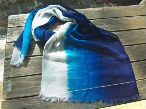 【Okinawa · Kunigami-gun · Traditional Culture Experience】 Indigo dye experience while being healed naturally ♪ Handmade indigo dye stole image