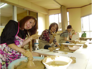 【佐賀・武雄】1.8kgの土を大胆に使える!電動ろくろ体験(70分コース)初心者歓迎!