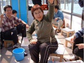 【山梨・山中湖】家族・友達とのワカサギライフを快適に!パーティーボート貸切プラン【特典付き】の画像