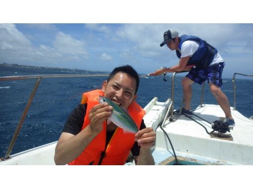 【沖縄・北谷】海人船長と半日船釣り【4時間・フィッシング】の画像