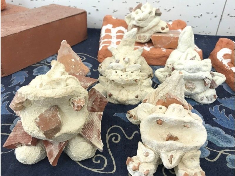 【沖縄・名護・漆喰シーサー作り】沖縄漆喰と赤瓦破片でシーサーを作ろう！漆喰シーサー作り体験