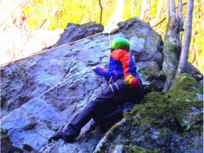 【奥多摩ロッククライミング】初めての方歓迎!自然の岩を登る!の画像
