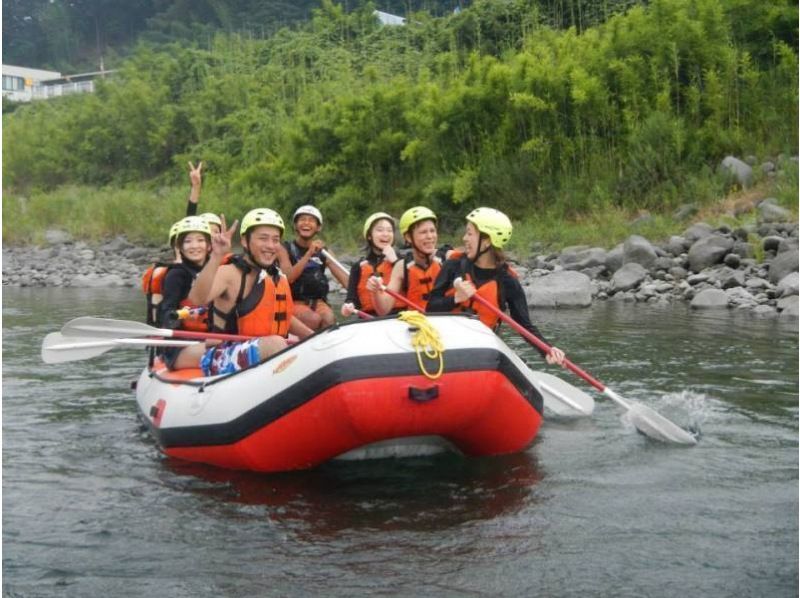 [Shizuoka / Fuji River] Rafting Tour +4000 Yen Friends One Push BBQ Set (AM / PM Half Day Course)の紹介画像