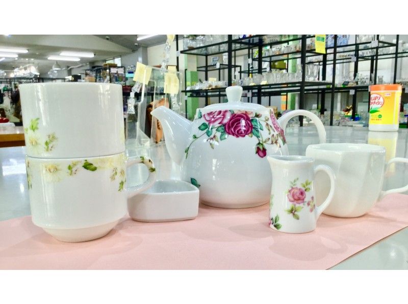 【群馬県・ポーセリンアート】器とシートを選んでつくろう！榛東村でポーセリンアート体験