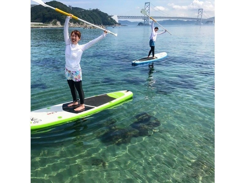【徳島】透明な海で鳴門大橋をバックにSUP体験！