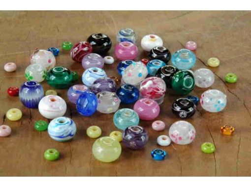 [Nagano/ Hakuba] At the foot of the Northern Alps, "Tonbo ball making" Let's make colorful cute souvenirs-lots of selectable parts! OK empty-handed!の画像