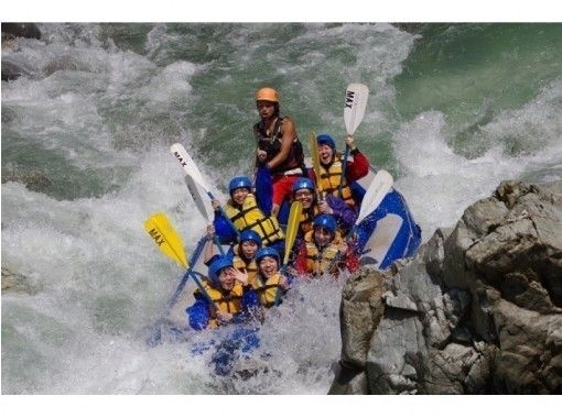 Spring only! Torrent degree MAX! [Minakami / Rafting 1-day tour] Enjoy the super long courseの画像