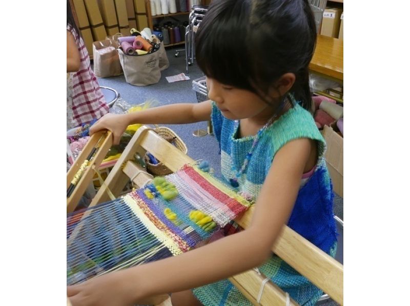 【千葉・船橋】のびのびと製作を楽しむ!手織りのストール・テーブルセンターを作ろう