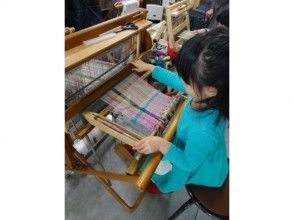 【Kyoto · Higashiyama Ward】 Produce work freely and comfortably! Image of making a hand-woven stole or table center
