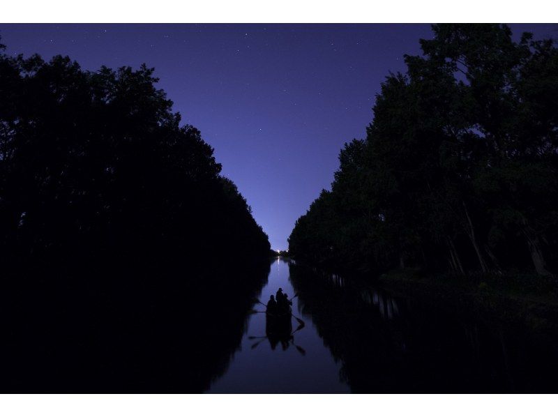 【北海道・帯広市】十勝ナイトリバークルージング　夜だからこそ光が美しい。静寂と癒しの空間へようこそ。の紹介画像