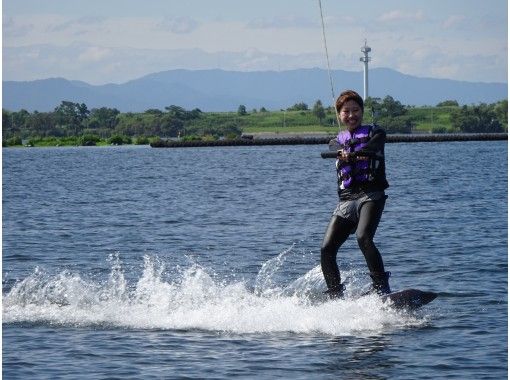 【滋賀・琵琶湖】ウェイクボード体験（初心者コース）レンタル込み！の画像