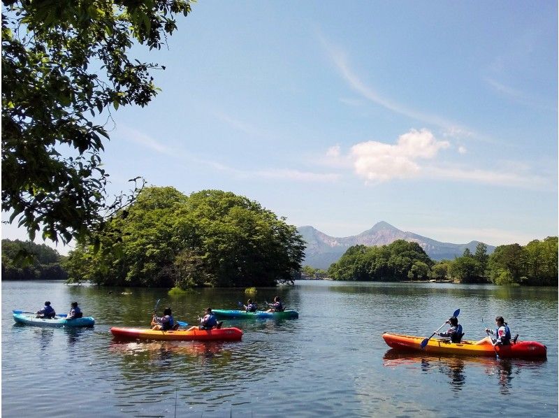 初心者でも安心！JRCA公認スクール主催【カヤック体験】裏磐梯・曽原湖