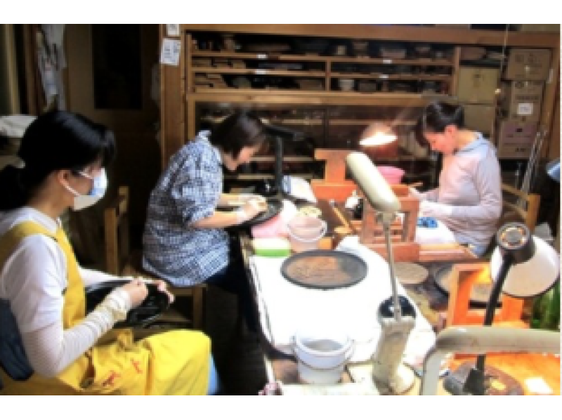 【湘南・鎌倉】鎌倉彫!初心者OK!伝統技術に触れながら「彫刻と漆塗り教室」を体験しませんか?