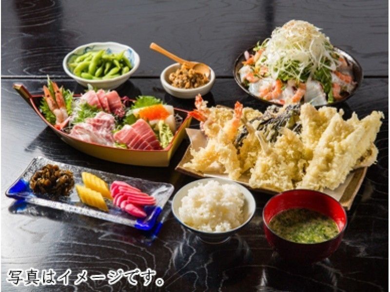【東京・浅草】屋形船に乗って東京を周遊！ [隅田川ランチクルーズ“業平”(昼限定プラン)]