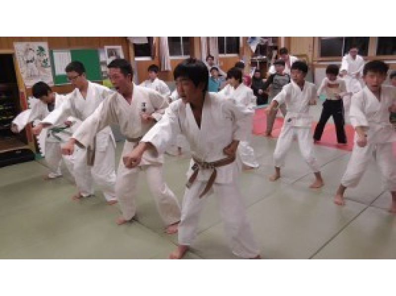 [Osaka/ Sennan] Let's experience Japanese traditional martial arts "Comprehensive martial arts experience (Karate / Judo / Aikido / Fukiya)"の紹介画像