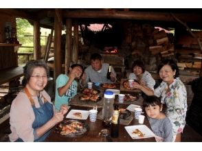 【静岡・伊豆】全部やりたい欲張りさんにぴったり!ピザ焼き&クラフト体験&薪割りの画像