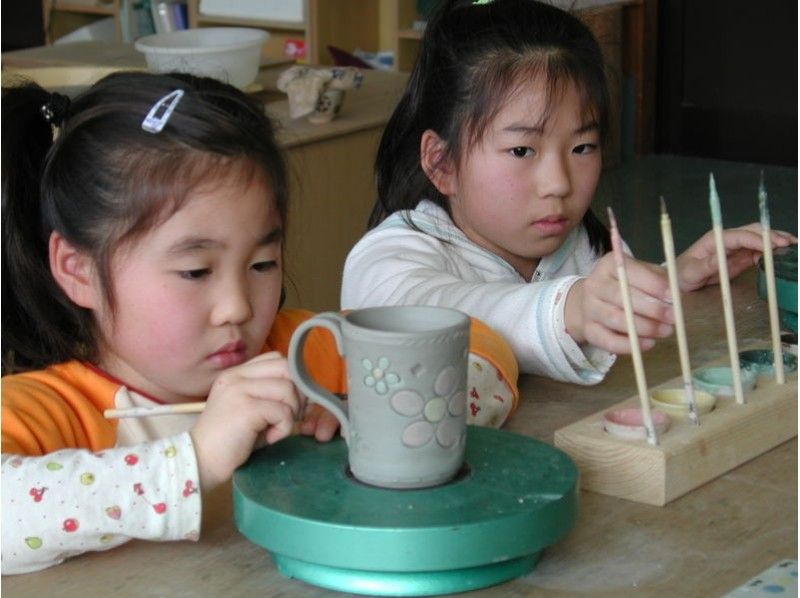 【千葉・鴨川】子どもからご年配までだれでも参加OK!陶器の「絵付け」体験にチャレンジ
