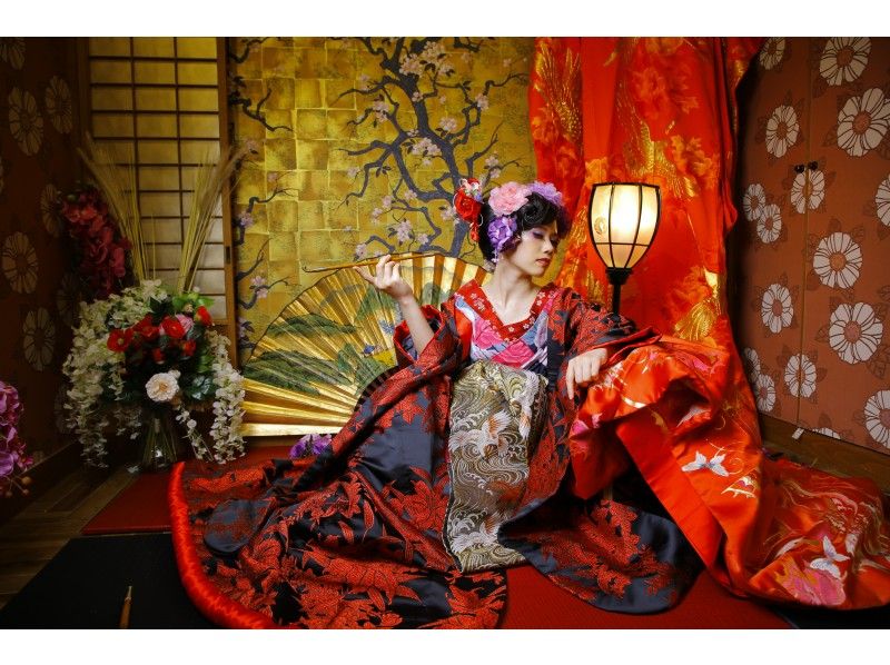 [Tokyo Shinjuku] Authentic Oiran experience! "Pine Plan" with recoloring 2 patterns, 6 L-size photos, all data included!の紹介画像