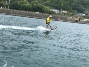 [鹿兒島池田湖]漂浮滑板經驗學校[初學者的歡迎！ ]