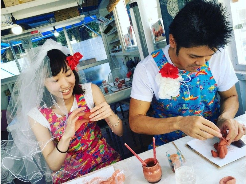 【沖縄でココだけ！ウェディングシーサー色塗り体験　oｒ　シーサー作り体験】【美ら海水族館まで1分】