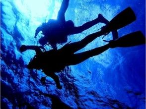 [沖繩恩納]體驗潛水（藍色洞穴課程）の画像