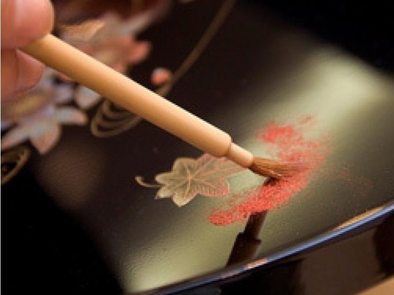 石川・金沢】創業200年漆器の老舗で伝統文化を体験しよう「蒔絵体験