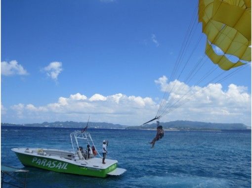 [Okinawa ・ North area/ Minnajima] Minnajima Parasailing& Boat experience Diving Offshore half-day courseの画像