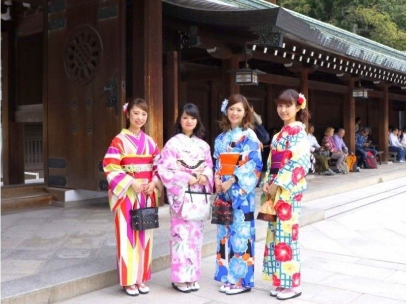 【東京・原宿】原宿を本格的で豪華な着物姿でお散歩！着物スペシャルプラン♪