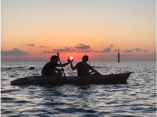 Sunset & Mangrove Kayaking♪《Reservations on the day accepted・Participation by 2 year olds allowed・Free photography・Smartphone case rental・Hot showers available》の画像