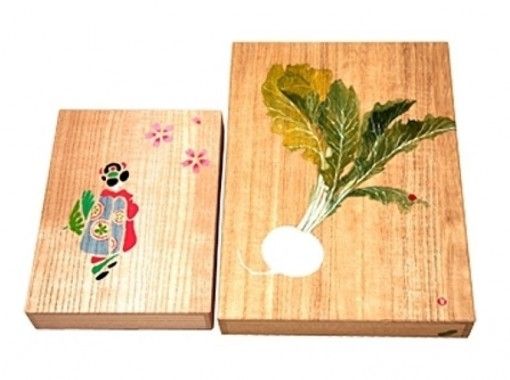 [龟谷区京都]“京都盒子/绘画经验”在桐木盒子上键入绘画！京都-在西阵享受的文化体验の画像