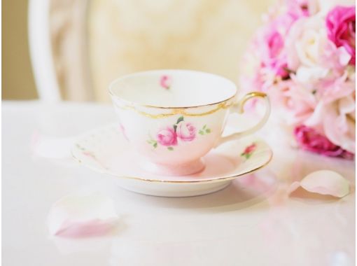 [Tokyo, Asakusa] Gorgeous adult lessons, experience porcelain! Making cup and saucer (full-time experience 3 times course)の画像