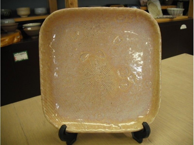 【千葉・袖ケ浦】板状の粘土で作る陶芸品「お皿作り」体験