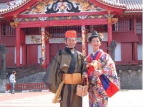 [Okinawa Naha] Stroll around the world heritage wearing Okinawa costumes! `` Ryuso experience plan ''